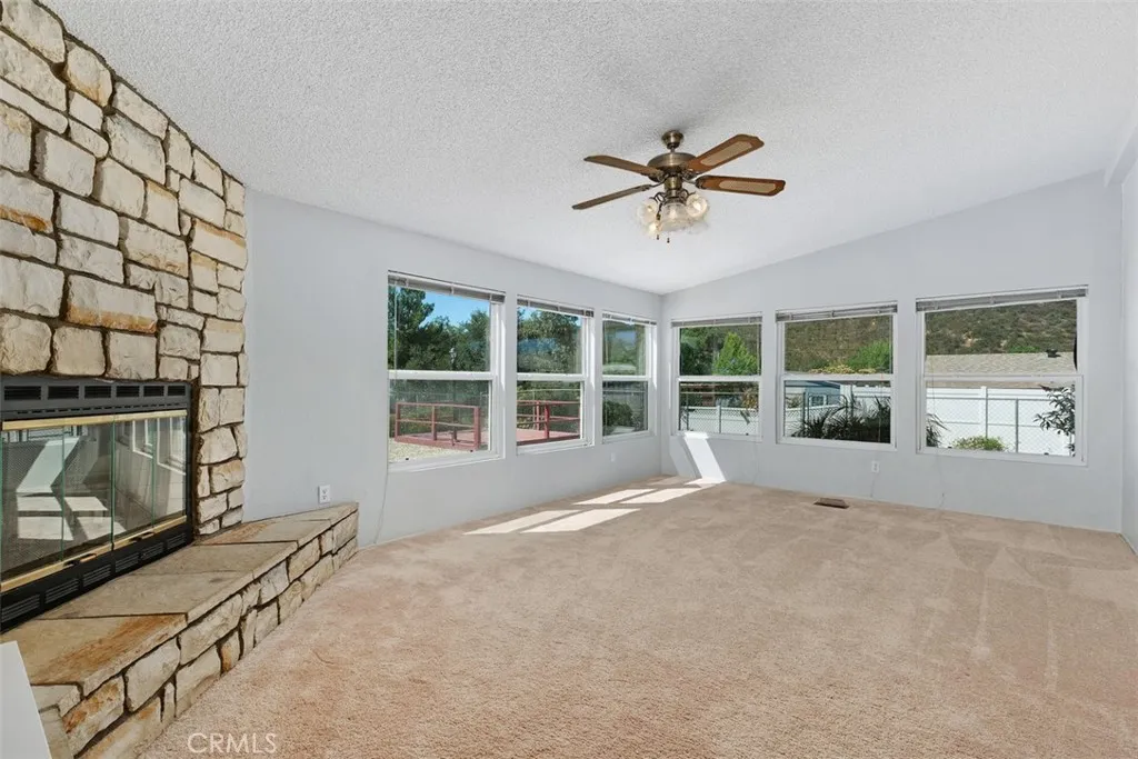 Current Familyroom