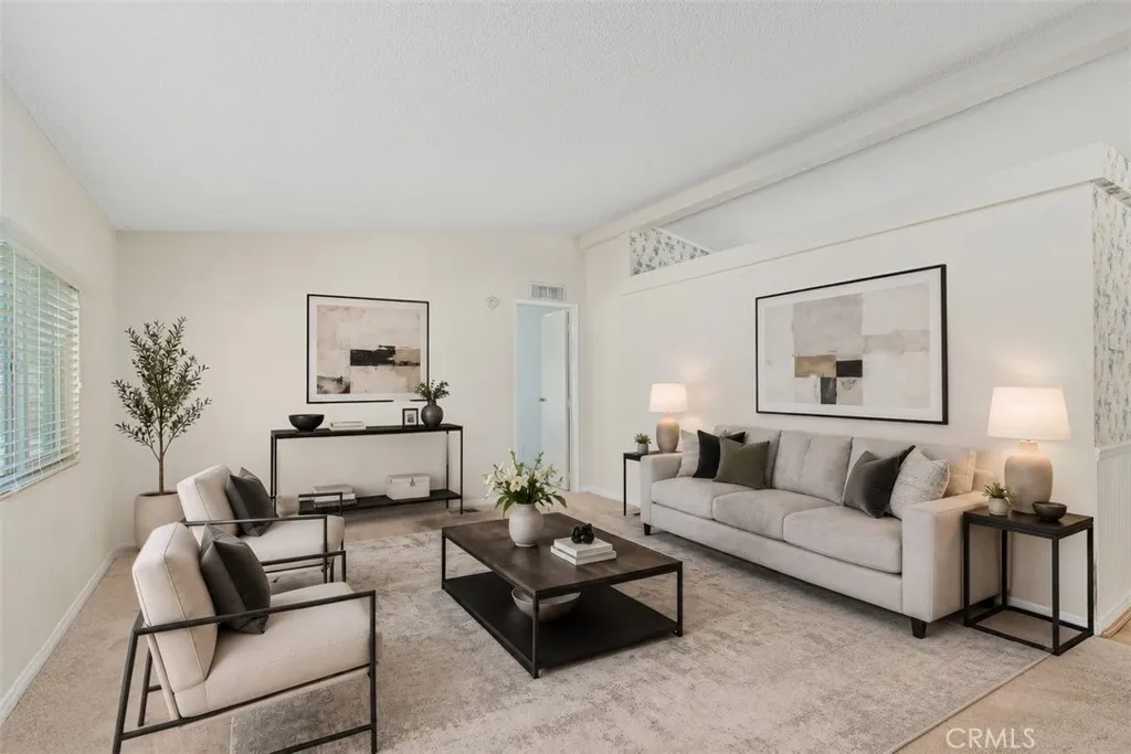 Virtually Staged Livingroom