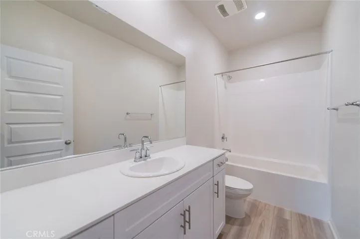 40277 Birchfield, Temecula, California 92591