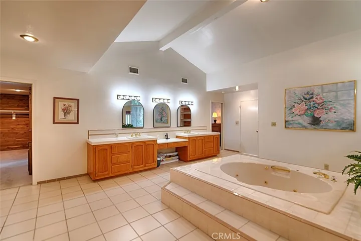 10162 Knuth Circle, Villa Park, California 92861