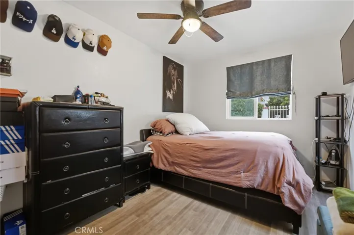 411 S Hewes St, Orange, California 92869