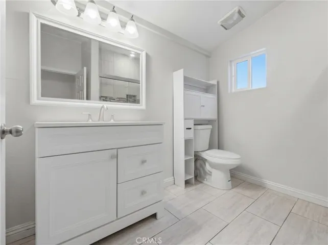 411 S Hewes St, Orange, California 92869