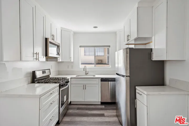 733 N Hayworth Avenue 4, Los Angeles, California 90046