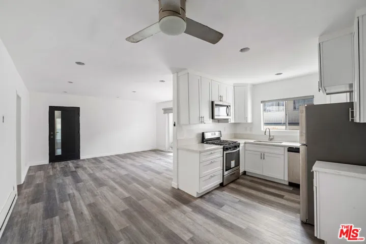733 N Hayworth Avenue 4, Los Angeles, California 90046