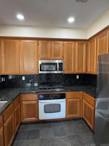 7885 Via Montebello 6, San Diego, California 92129