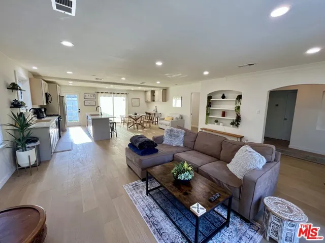 1825 Stearns Drive, Los Angeles, California 90035