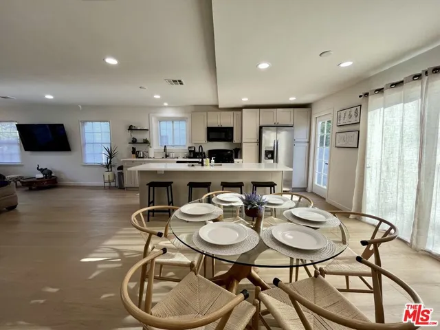1825 Stearns Drive, Los Angeles, California 90035