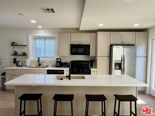 1825 Stearns Drive, Los Angeles, California 90035