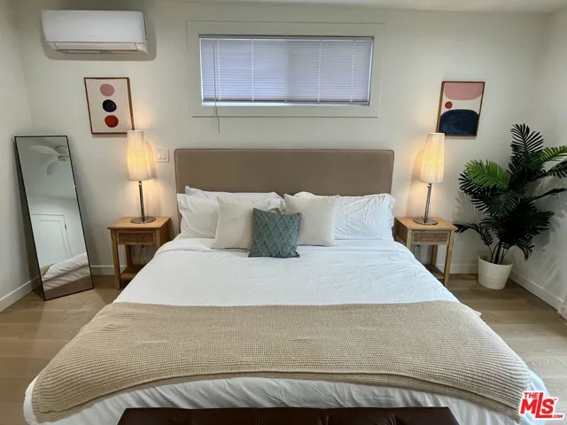 1825 Stearns Drive, Los Angeles, California 90035