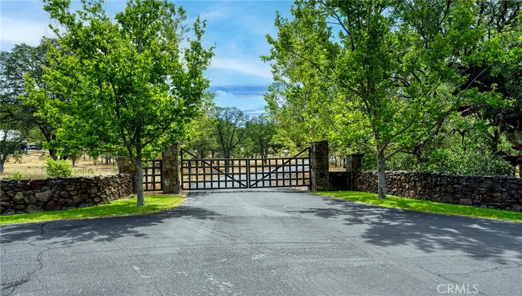 Entrance to Rim Rock Ranch Estates...
