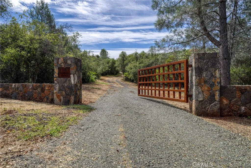 Welcome to 21187 Buckeye Court. A truly stunning and beautiful parcel with some amazing views...