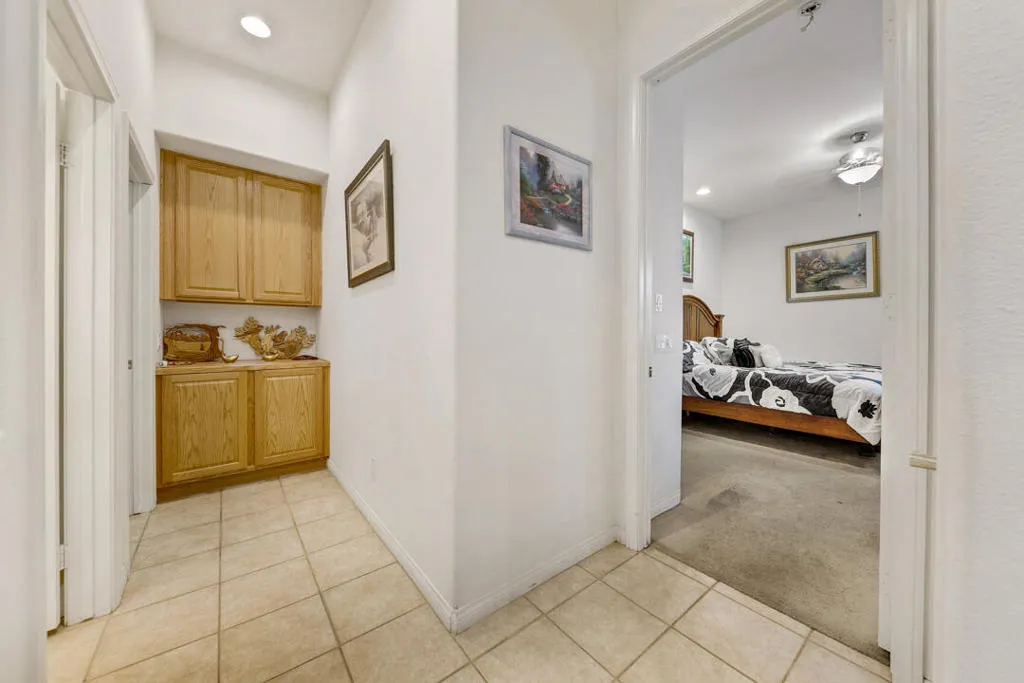 17 HALLWAY MLS