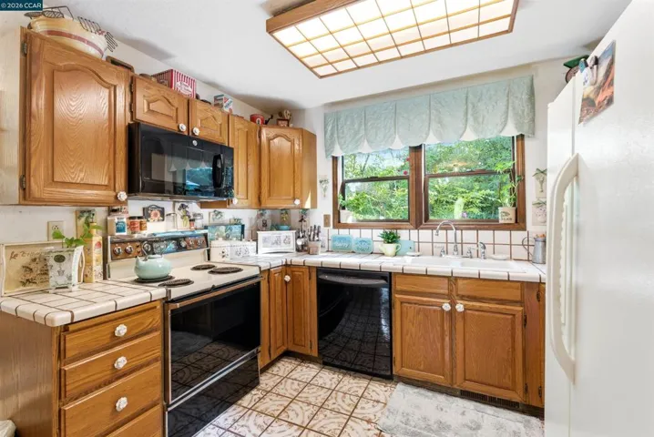 407 Country Club Ln, Napa, California 94558