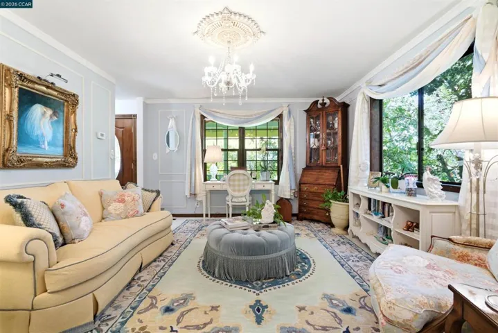 407 Country Club Ln, Napa, California 94558