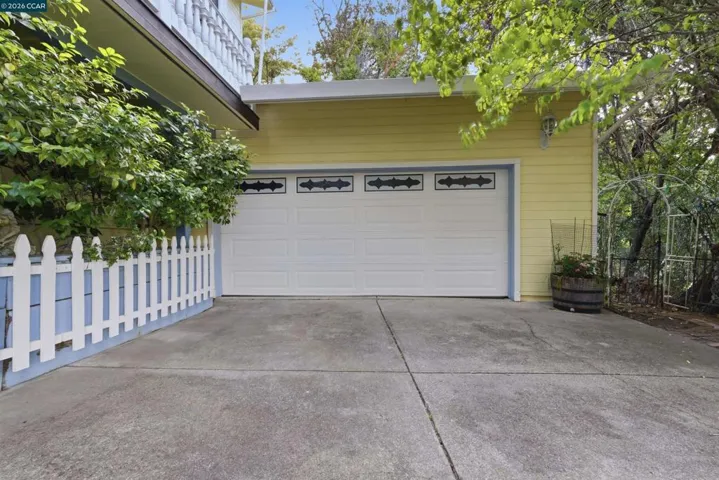 407 Country Club Ln, Napa, California 94558