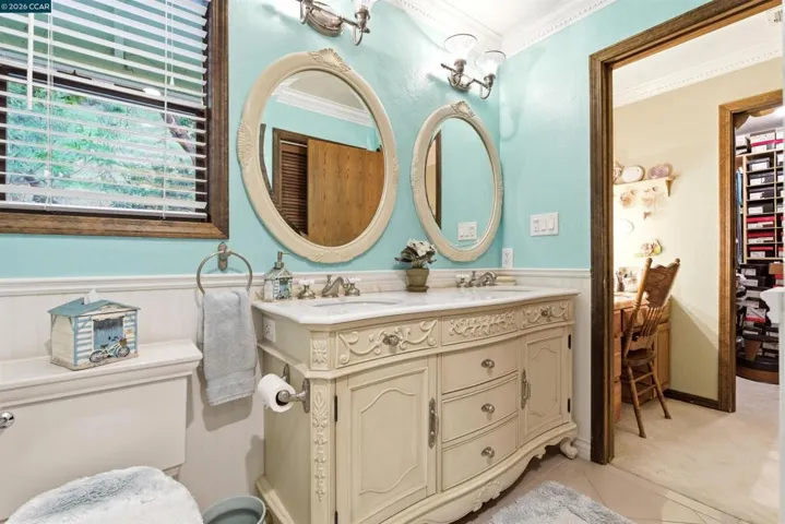407 Country Club Ln, Napa, California 94558