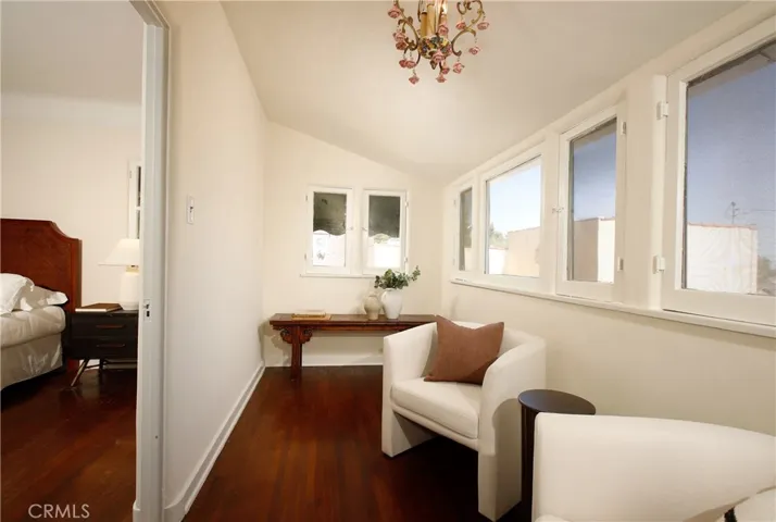 940 E Stocker, Glendale, California 91207