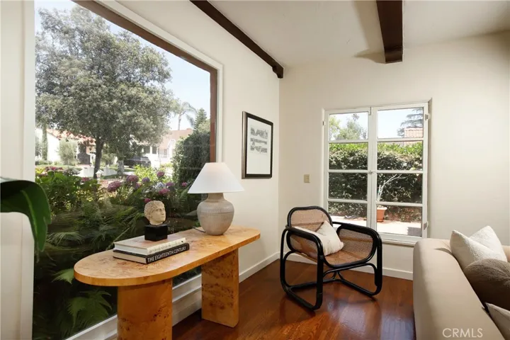 940 E Stocker, Glendale, California 91207