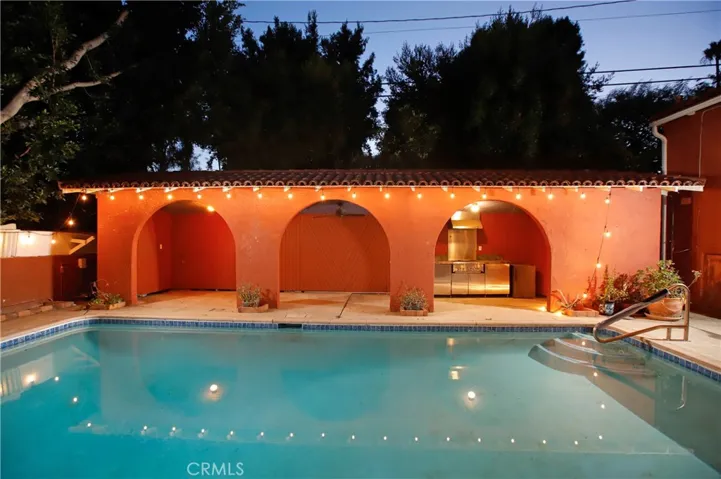 940 E Stocker, Glendale, California 91207