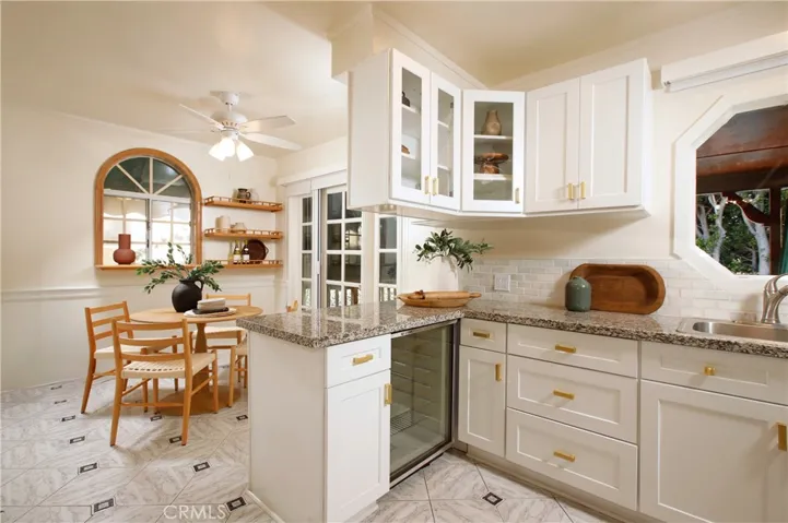 940 E Stocker, Glendale, California 91207
