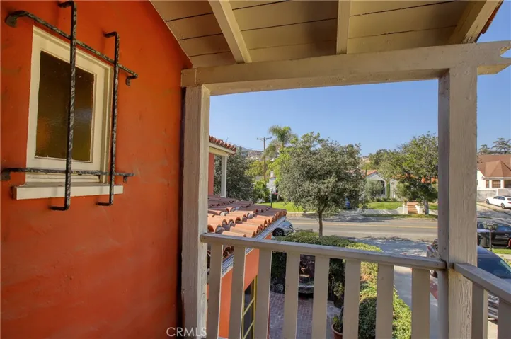 940 E Stocker, Glendale, California 91207