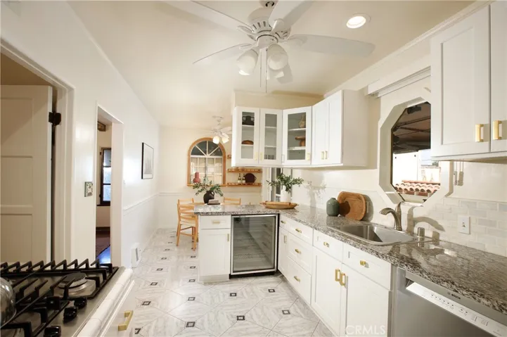 940 E Stocker, Glendale, California 91207