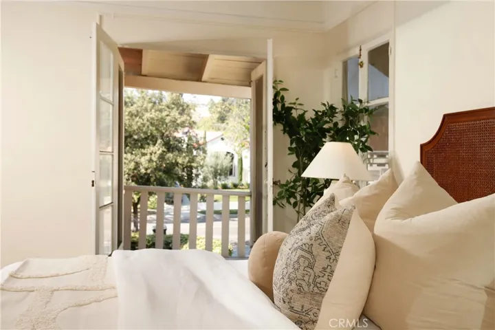 940 E Stocker, Glendale, California 91207