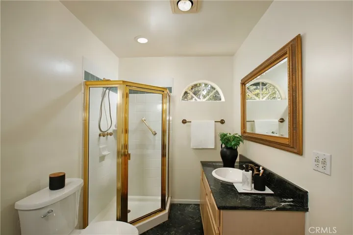 940 E Stocker, Glendale, California 91207