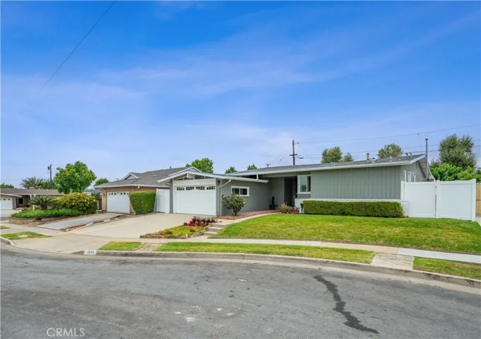 1811 Bea Way, La Habra, California 90631