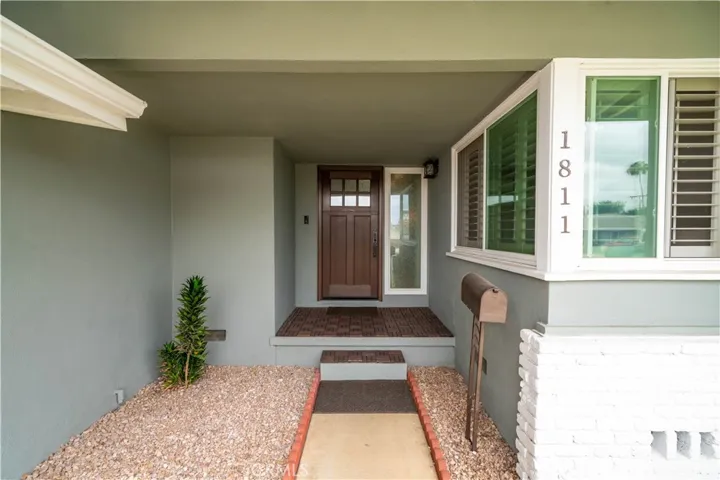 1811 Bea Way, La Habra, California 90631