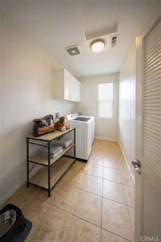 820 E Ruby Lace, Azusa, California 91702