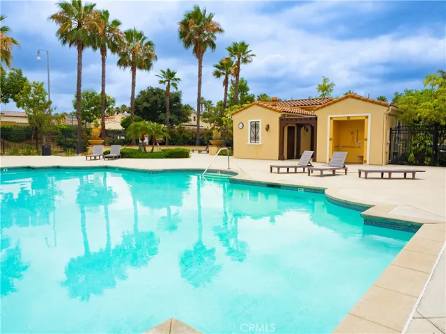 820 E Ruby Lace, Azusa, California 91702