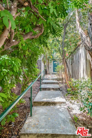 1655 Malcolm Avenue 1/2, Los Angeles, California 90024