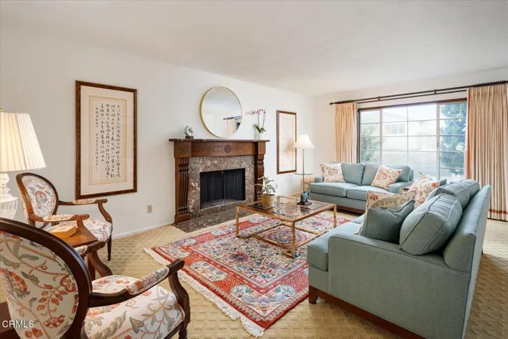 07-Living Room