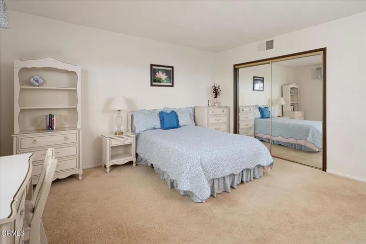 33-Bedroom
