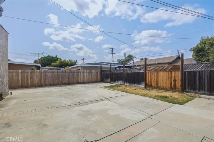 4861 W 142nd Street, Hawthorne, California 90250