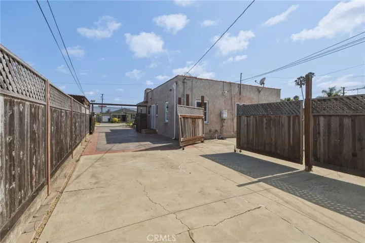 4861 W 142nd Street, Hawthorne, California 90250