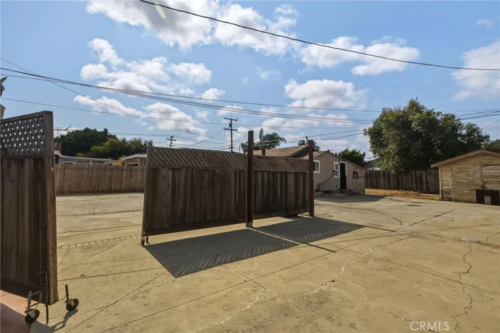 4861 W 142nd Street, Hawthorne, California 90250