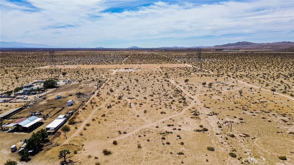 9690 Barcelona Avenue, Adelanto, California 92301 — photo 4
