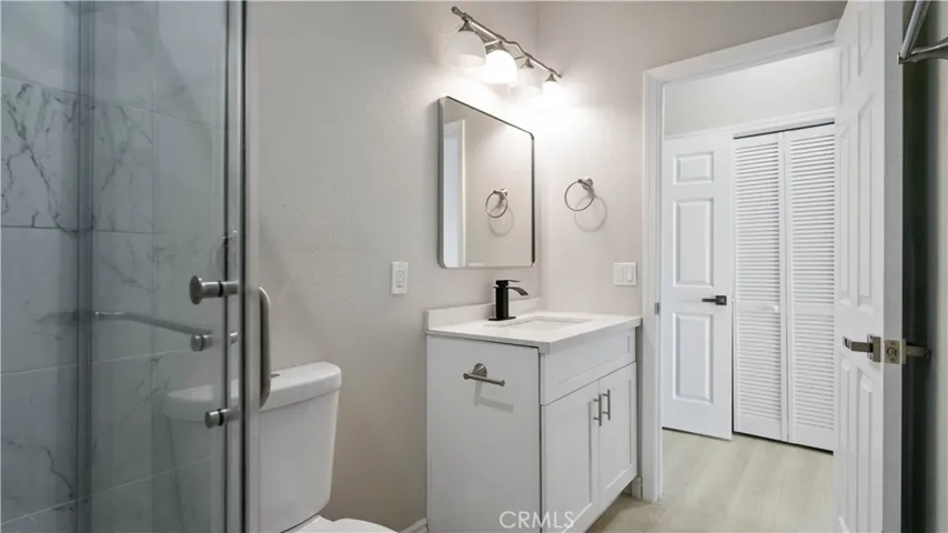 Bathroom 2 view 2