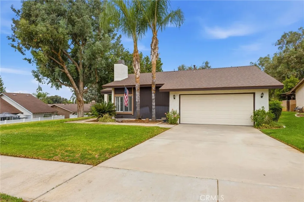 803 E Palm, Redlands, California 92374 — photo 4