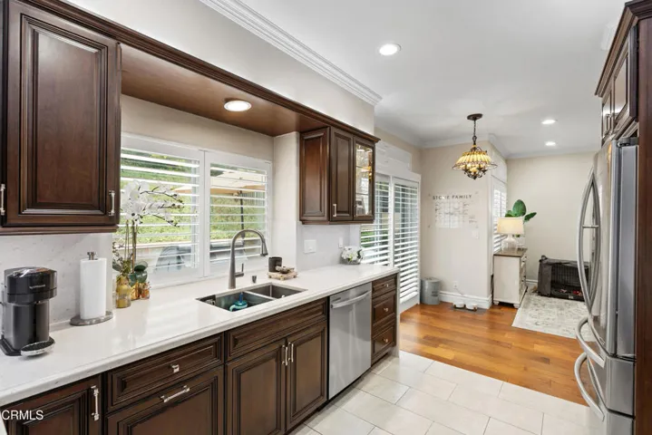 Kitchen 4