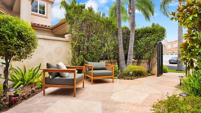 12 Siros, Laguna Niguel, California 92677