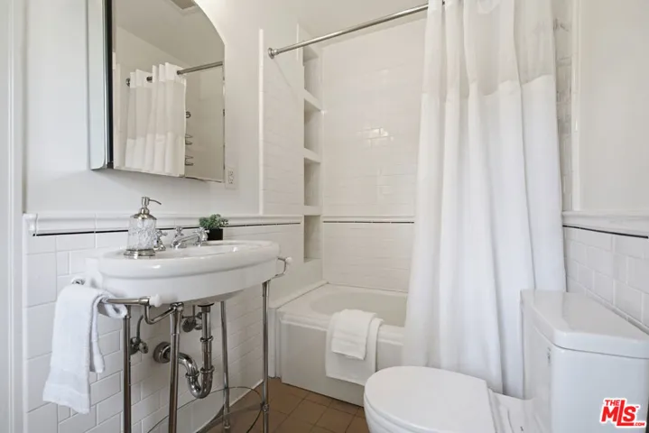 1700 Diamond Avenue, South Pasadena, California 91030