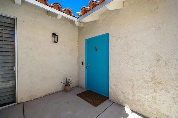 14-web-or-mls-KS_Huetra_0825_OPMG_014