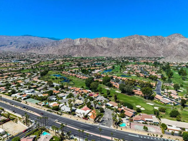 11-web-or-mls-KS_Huetra_0825_OPMG_011