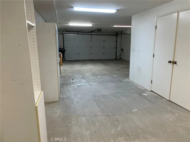 3  Car Garage