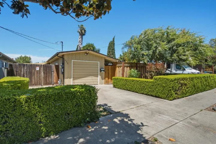 530 B Street, Hollister, California 95023