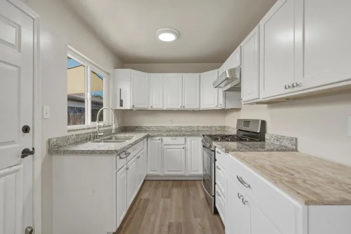 530 B Street, Hollister, California 95023