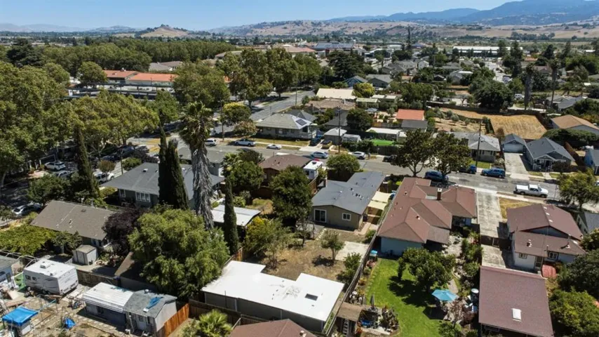 530 B Street, Hollister, California 95023